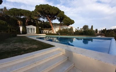 Réhabiliter une piscine, c’est un métier. Un seul interlocuteur, toutes les compétences réunies… C’est ça, qui fait la différence.