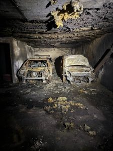 voitures brûlés dans un incendie garage d'un immeuble