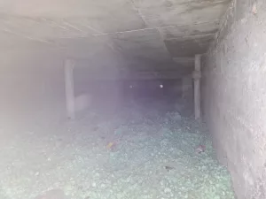 Inspection du vide sanitaire sous dalle béton – sondage structurel et reconnaissance des fondations avant surélévation