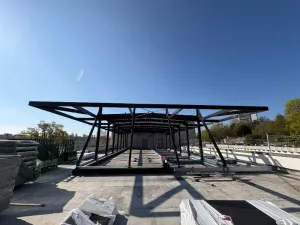Structure métallique du jardin d'hiver en toiture – réhabilitation site CORHOFI